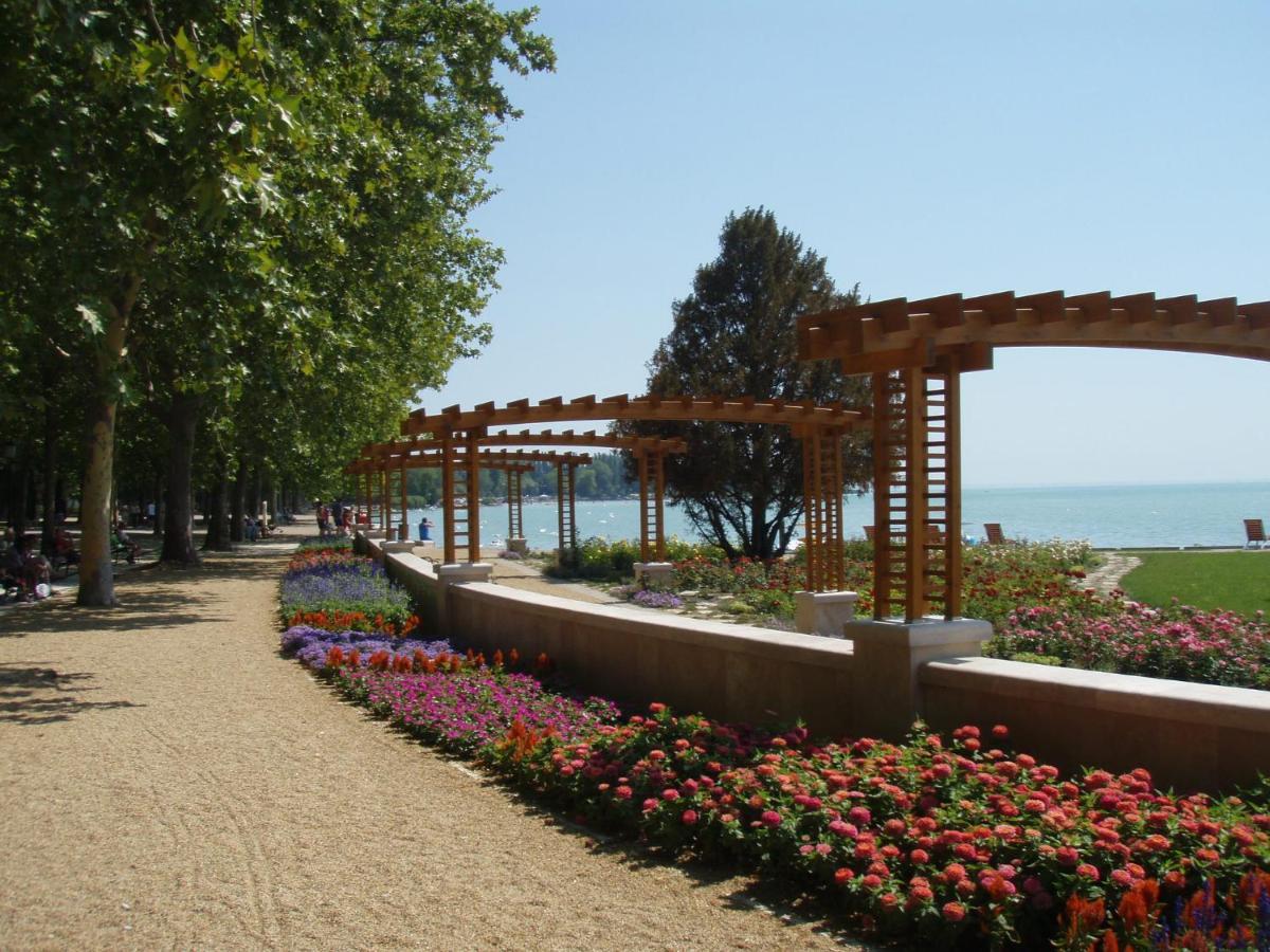 Strand Apartman Balatonfüred Esterno foto